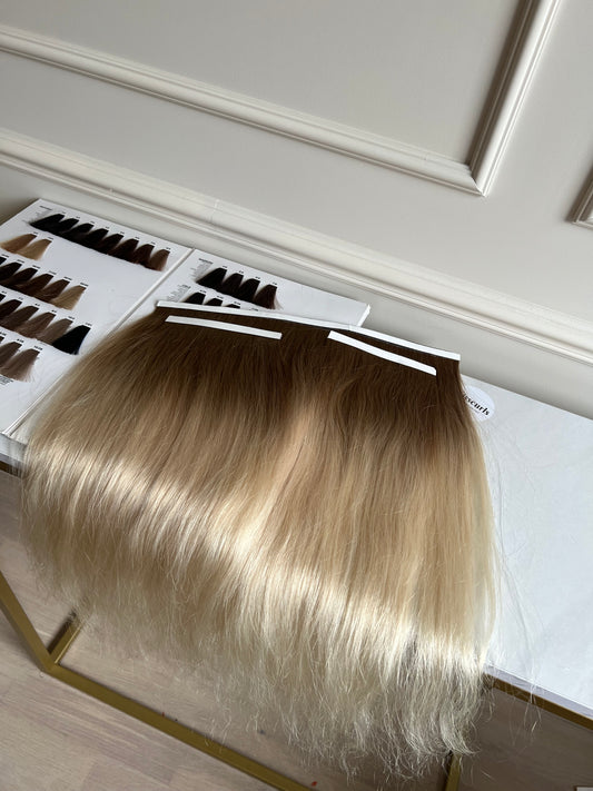 Włosy Naturalne lekko falowane Blond ombre 46 cm 105 g