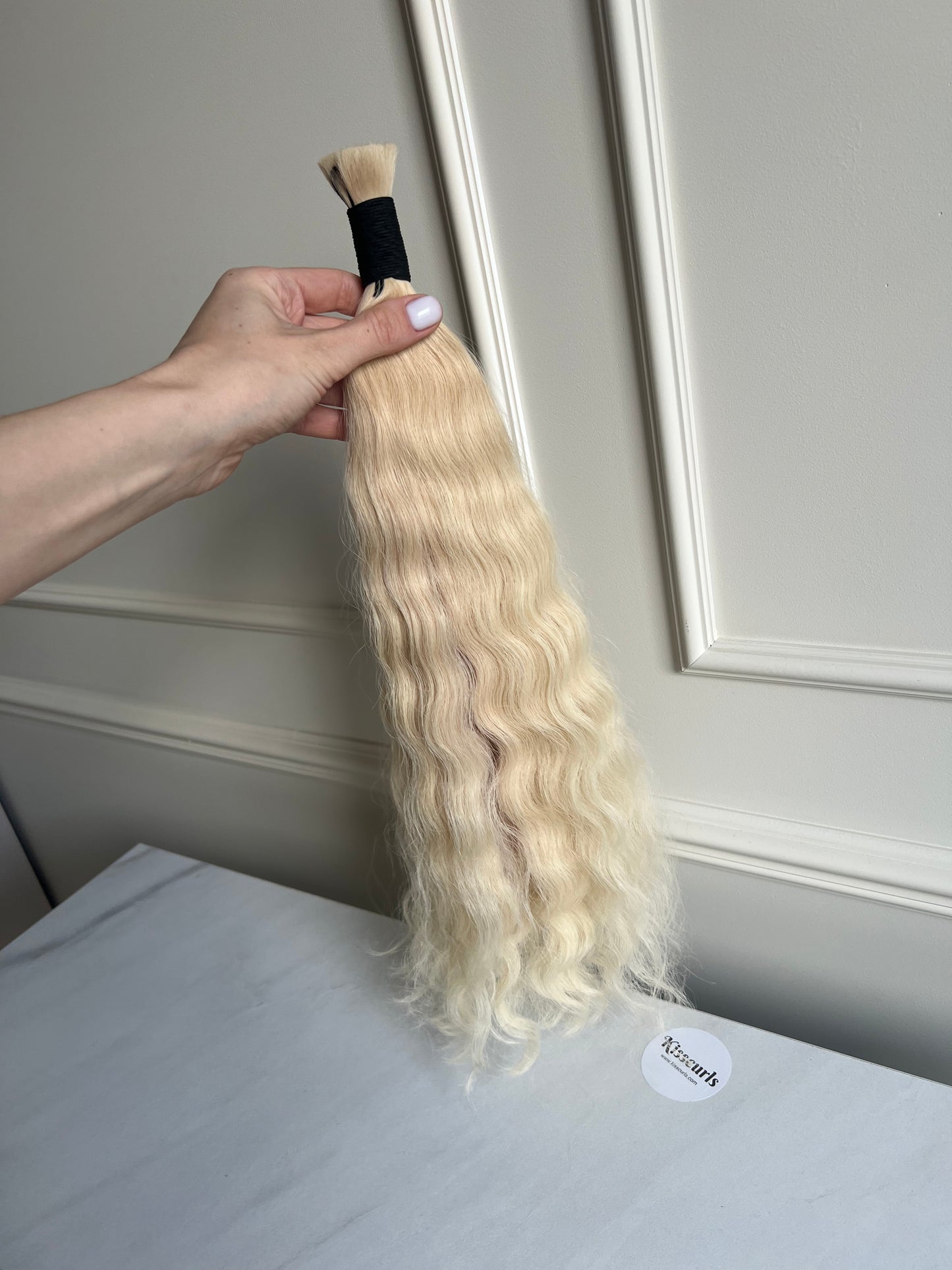 Włosy słowiańskie w kitce 110g 47cm Jasny Blond falowane