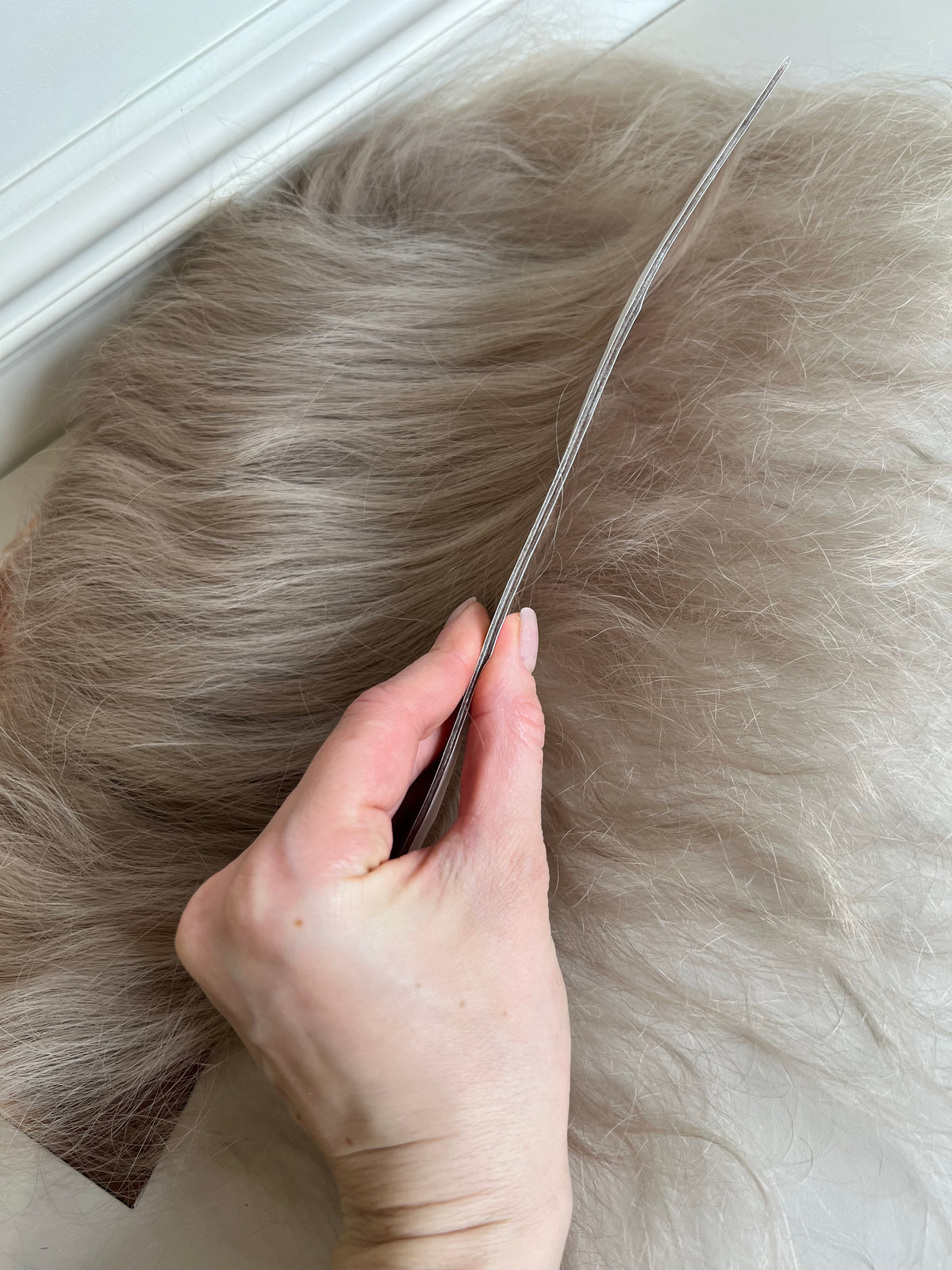 Srebrzysty Blond biotaśmy Włosy falowane 55g 53cm