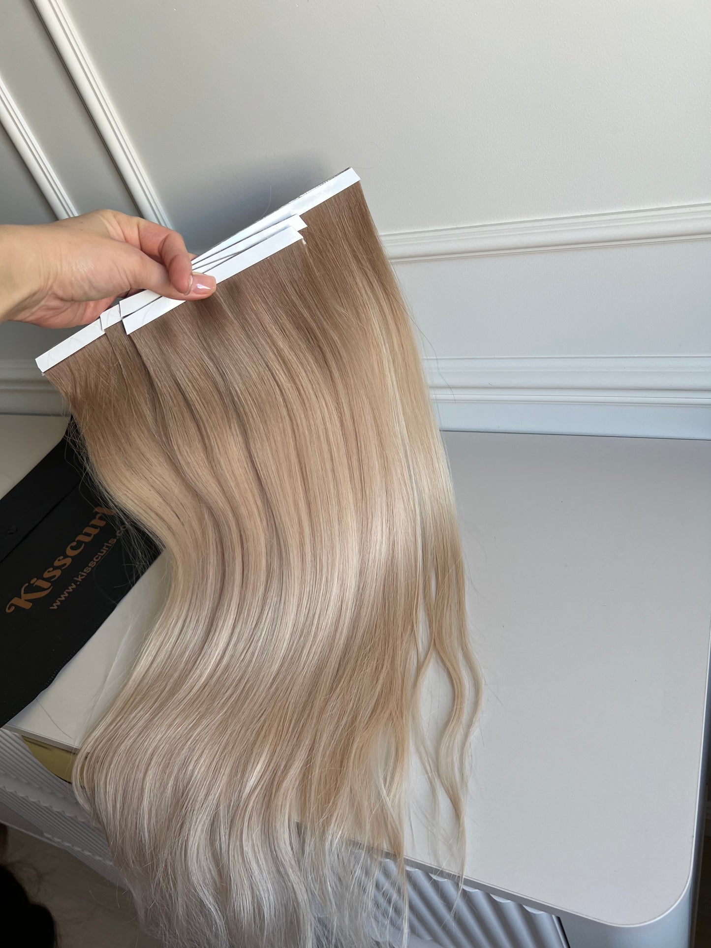 Włosy naturalne doczepiane słowiańskie ombre końcówki falowane 59 cm 127 g Bio taśmy