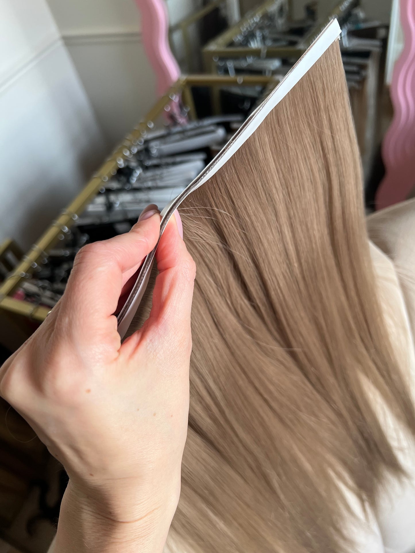 Chłodny Beżowy Blond Słowiańskie Włosy Doczepiane Bio Taśma 70g 55cm #9