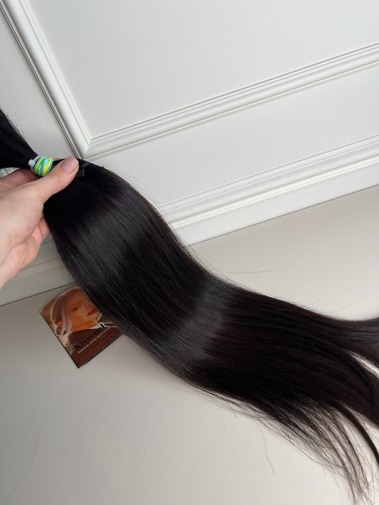 Włosy naturalne nie farbowane w kitce 106 g 58 cm Wyczesane Cięte z jednej głowy