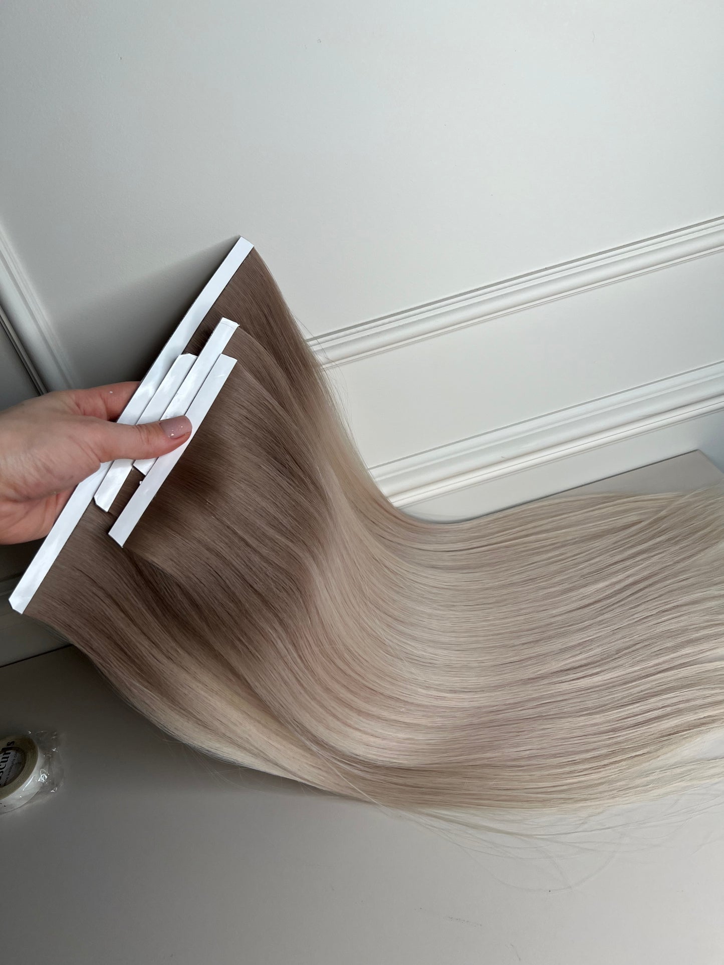 Doczepiane włosy naturalne Sowieckie ombre 53 cm 119 g biotape zestaw 4 taśmy