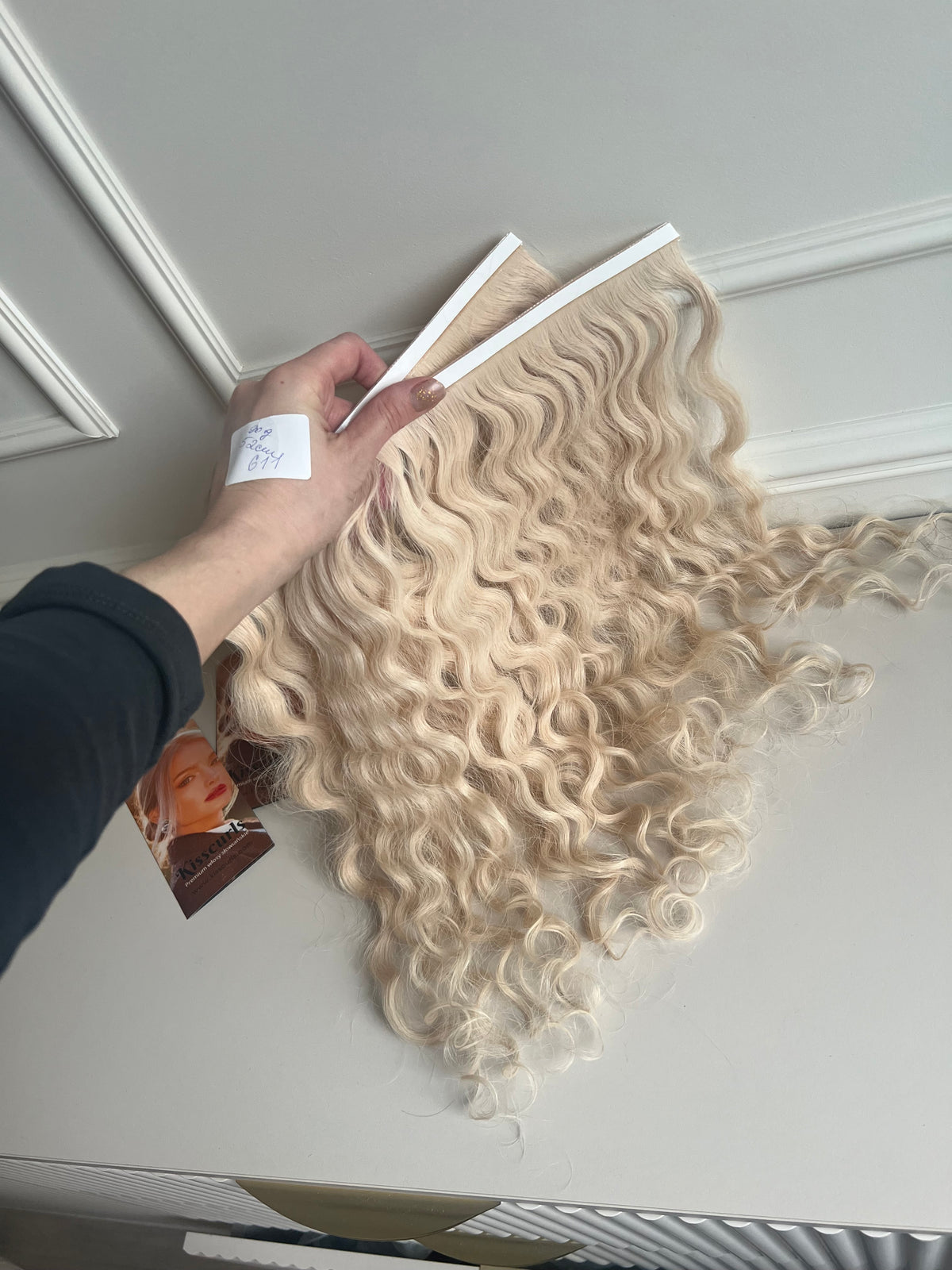 Kręcone włosy blond słowiańskie doczepiane 58g 38cm
