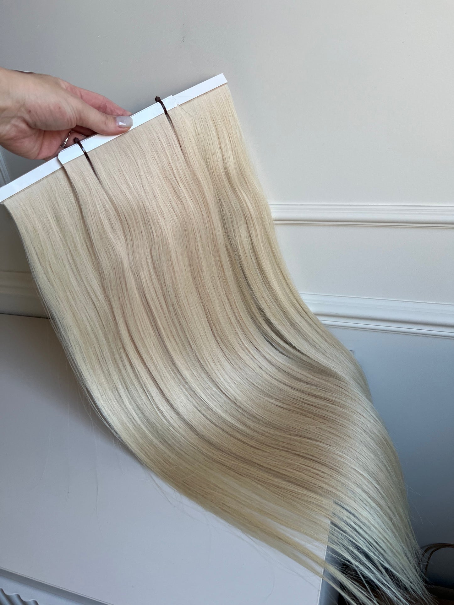 Włosy naturalne doczepiane 137 g 62 cm biotaśmy 4szt